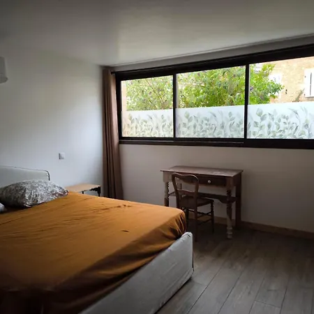 La Grange Des Rosiers Bas Apartman *
