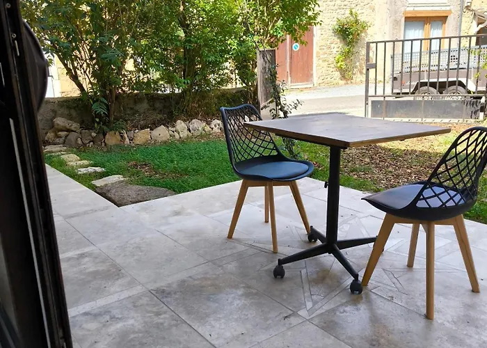 La Grange Des Rosiers Bas דירה