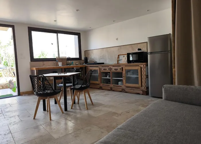 La Grange Des Rosiers Bas דירה *